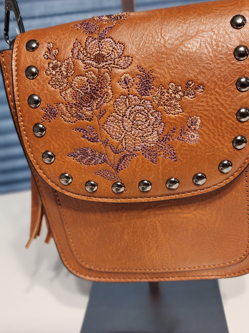 Western Embroidered Floral Tan Crossbody Bag with Stud Accents - Picture 3 of 10